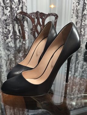 Sergio Rossi Black Leather Stiletto Pumps 38.5